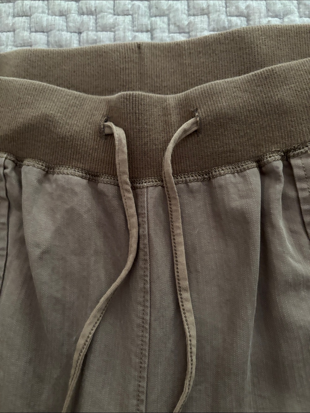 Joggers - Picture 2 of 7